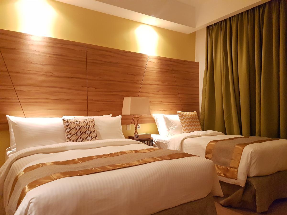 Ferra And Garden Hotel 3*